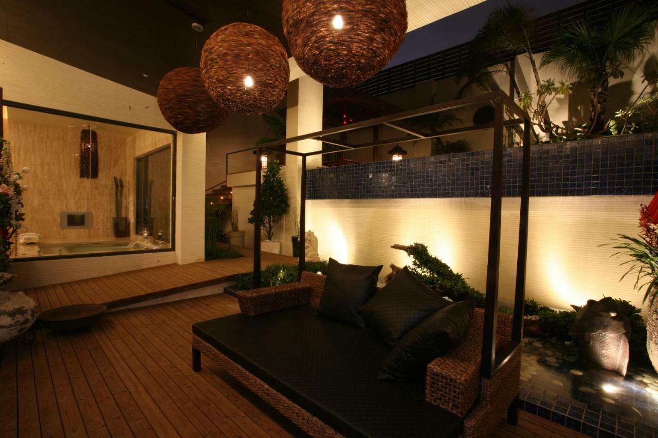 Chateau Boutique Motel Taichung Bagian luar foto