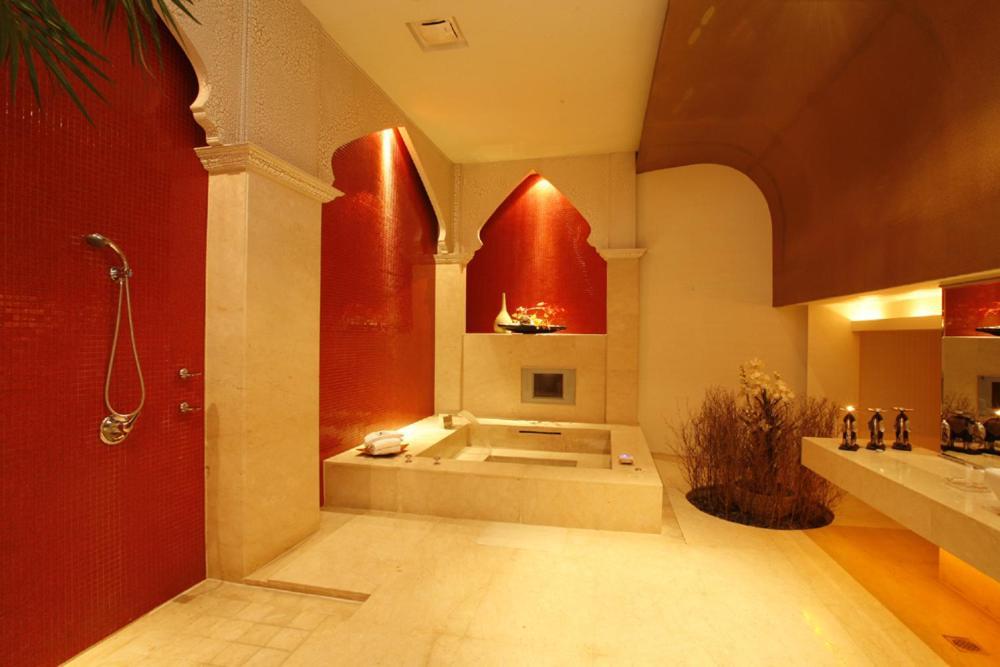 Chateau Boutique Motel Taichung Bagian luar foto