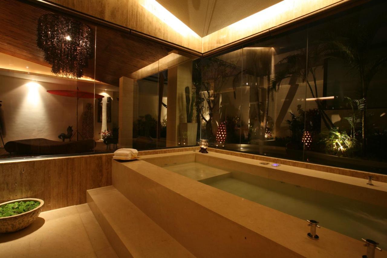 Chateau Boutique Motel Taichung Bagian luar foto