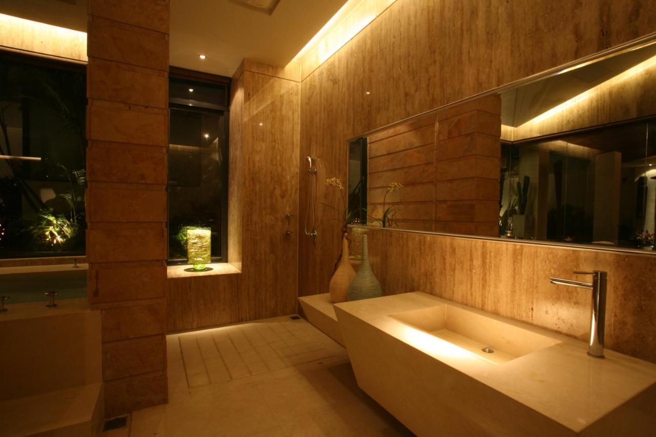 Chateau Boutique Motel Taichung Bagian luar foto